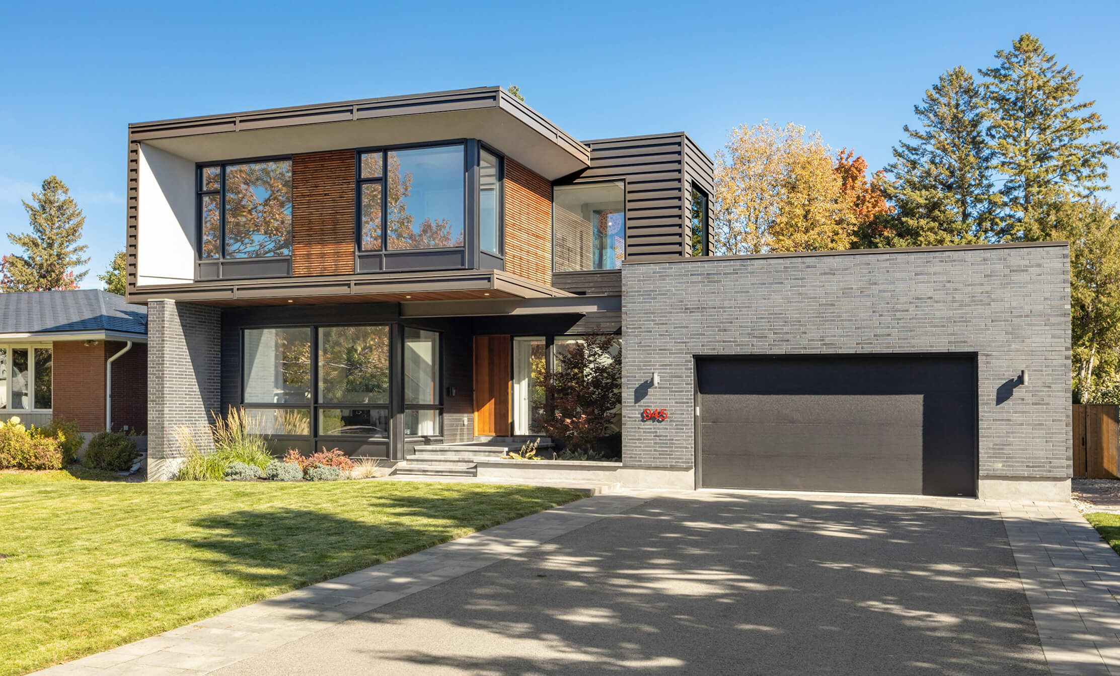 Luxury Toronto property showcasing Lin's Team real estate expertise